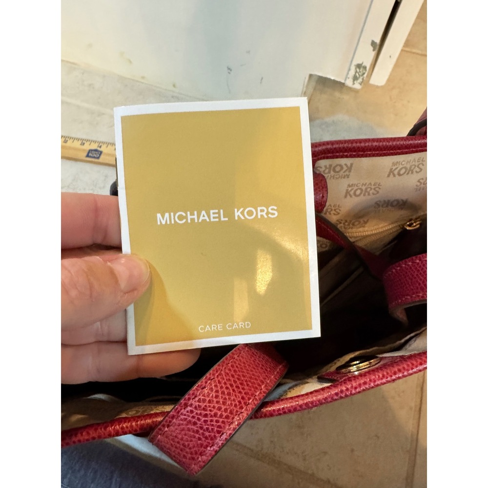 Michael Kors Jet Set‎ Large Saffiano Leather Tote – Deep Red - Picture 7 of 10